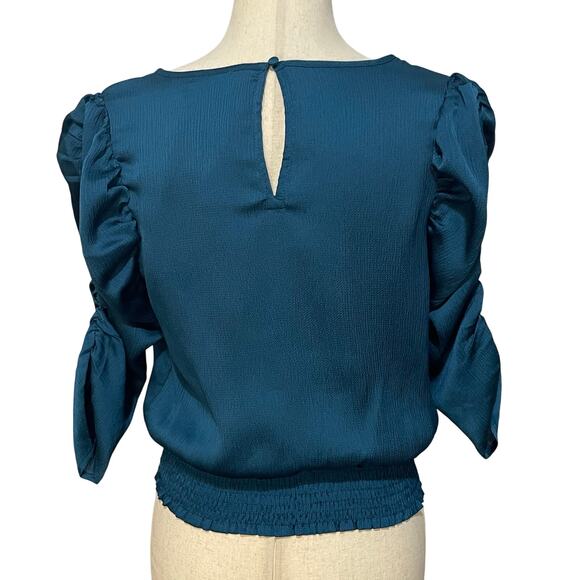 Paper Crane Women's T41729P Ocean Blue Ruched Sleeve Smocked Hem Crop Top Size M - Picture 3 of 14